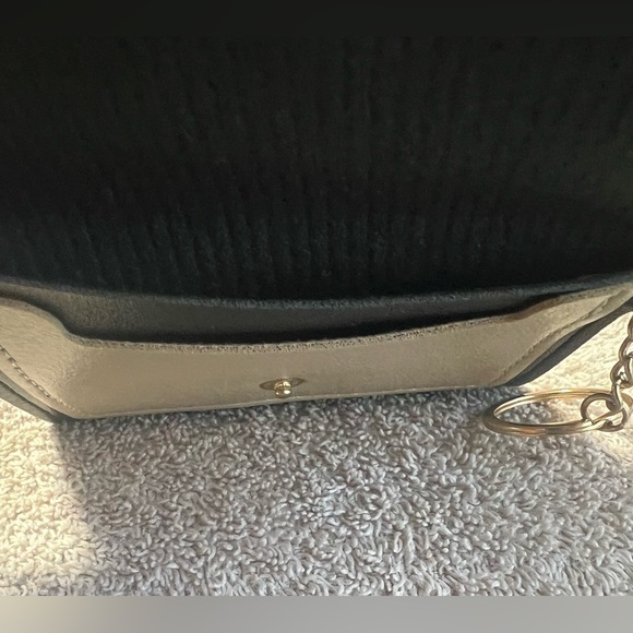 NWOT 2 piece set card case and tassel. - Picture 5 of 5